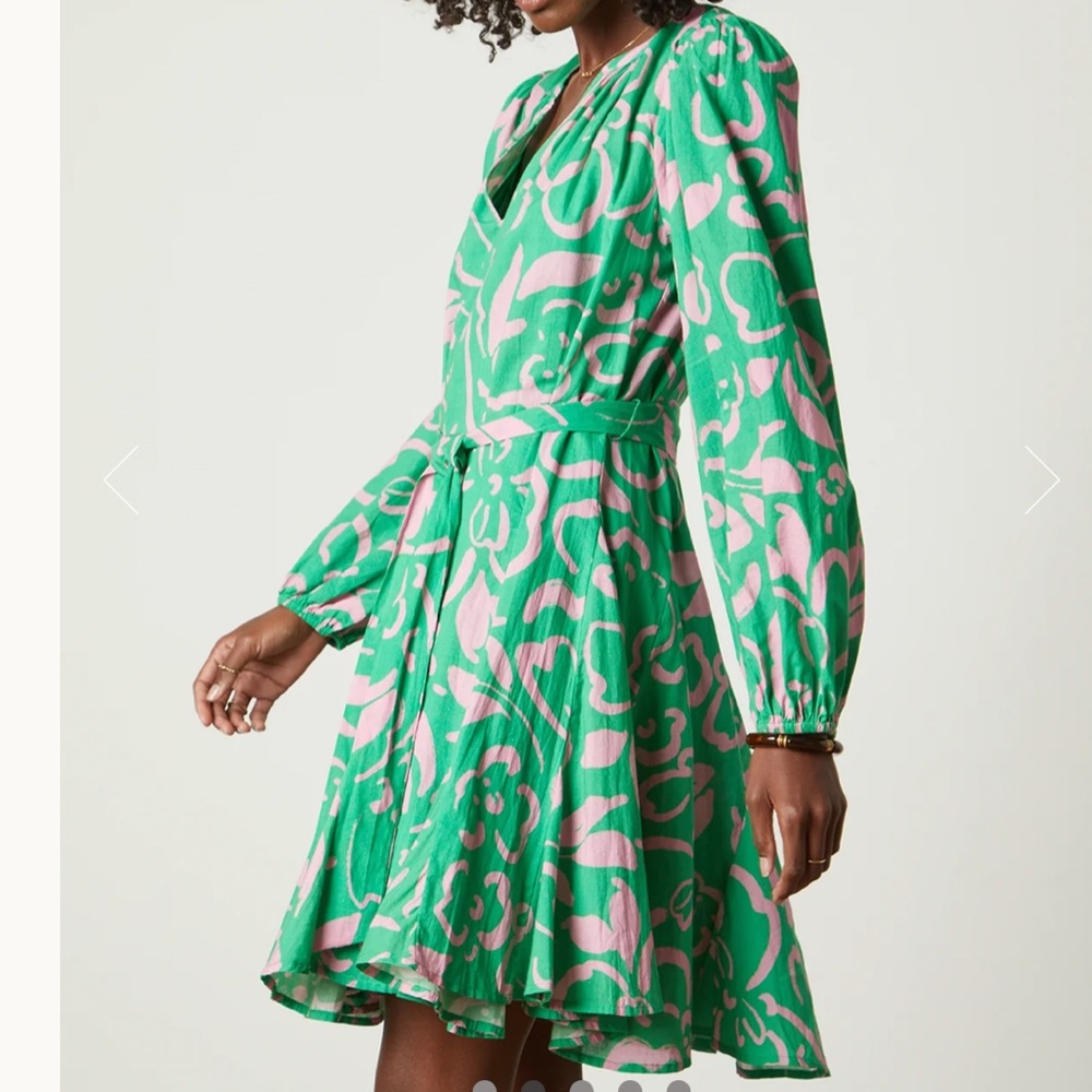 New with tag VELVET Kiki printed dress